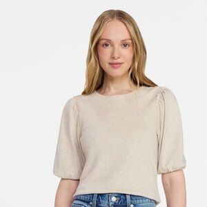Women’s Puff Sleeve Tee in Beige